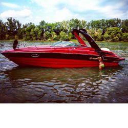 This Boat for sale is a Crowline, 275 CCR, Used, Power Sports Ski Racing, 28.00 Feet
