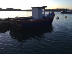 This Boat for sale is a Carvel, Fishing , Used, Fishing Working Boats, 20.00 Feet